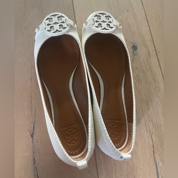 Tory Burch White Leather Ballet Flats 8.5 - Picture 3 of 6